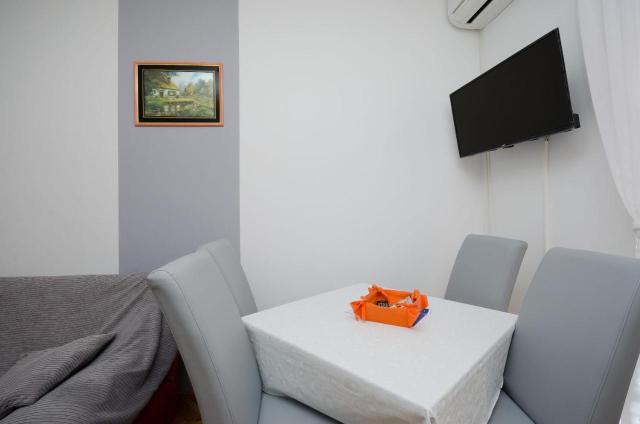 Apartments Mirjana B Lopar Ngoại thất bức ảnh
