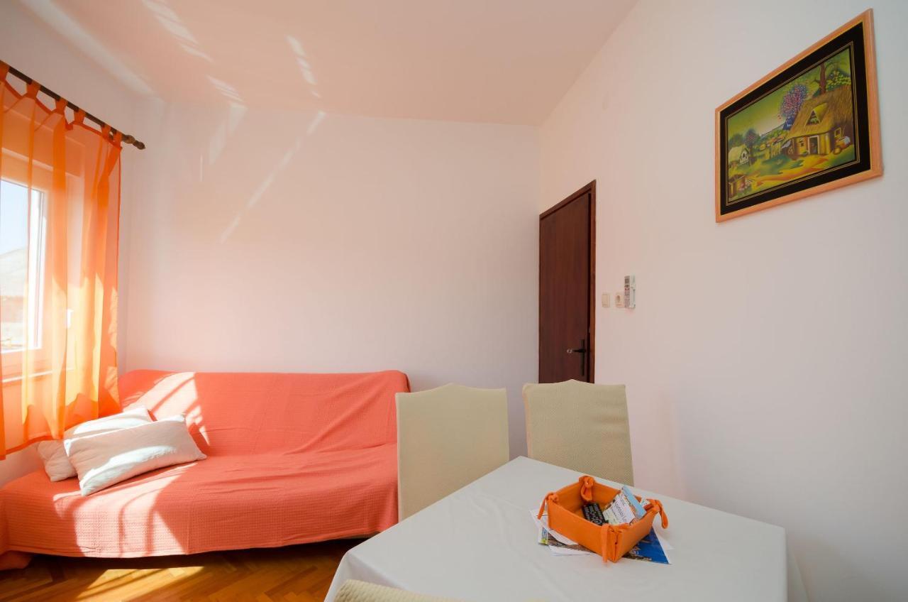 Apartments Mirjana B Lopar Ngoại thất bức ảnh