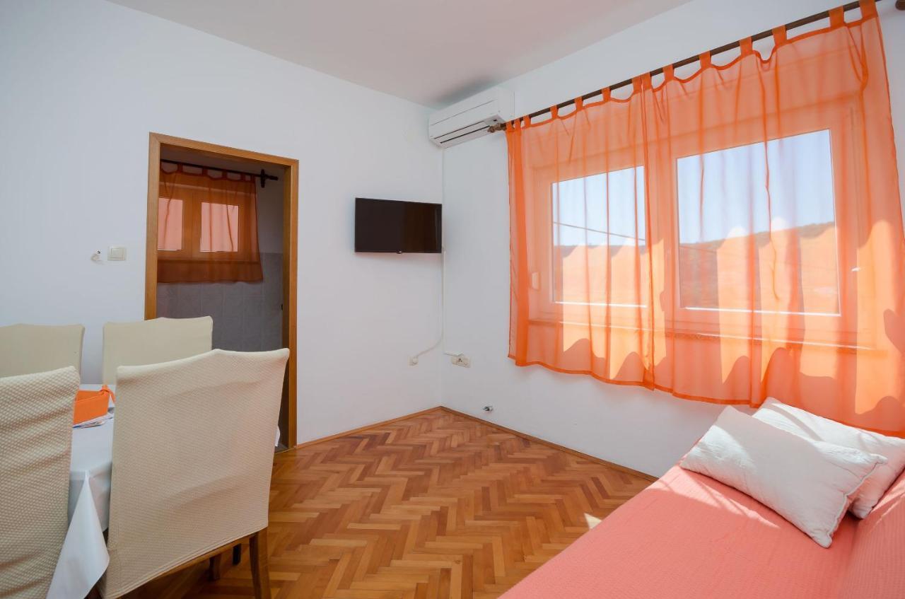 Apartments Mirjana B Lopar Ngoại thất bức ảnh