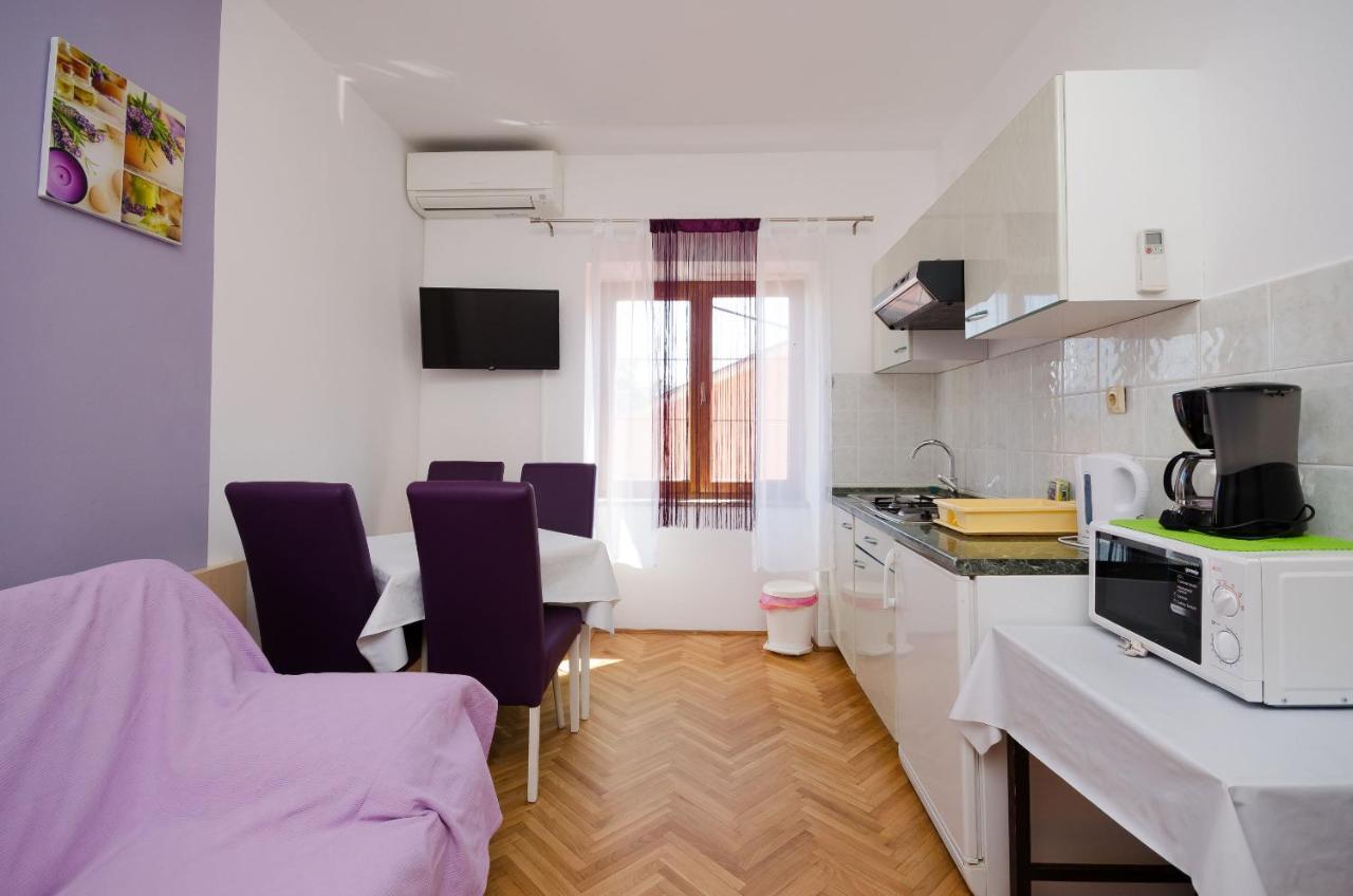 Apartments Mirjana B Lopar Ngoại thất bức ảnh