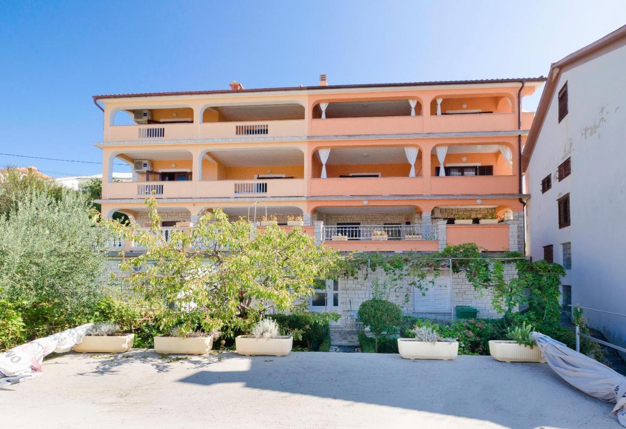 Apartments Mirjana B Lopar Ngoại thất bức ảnh